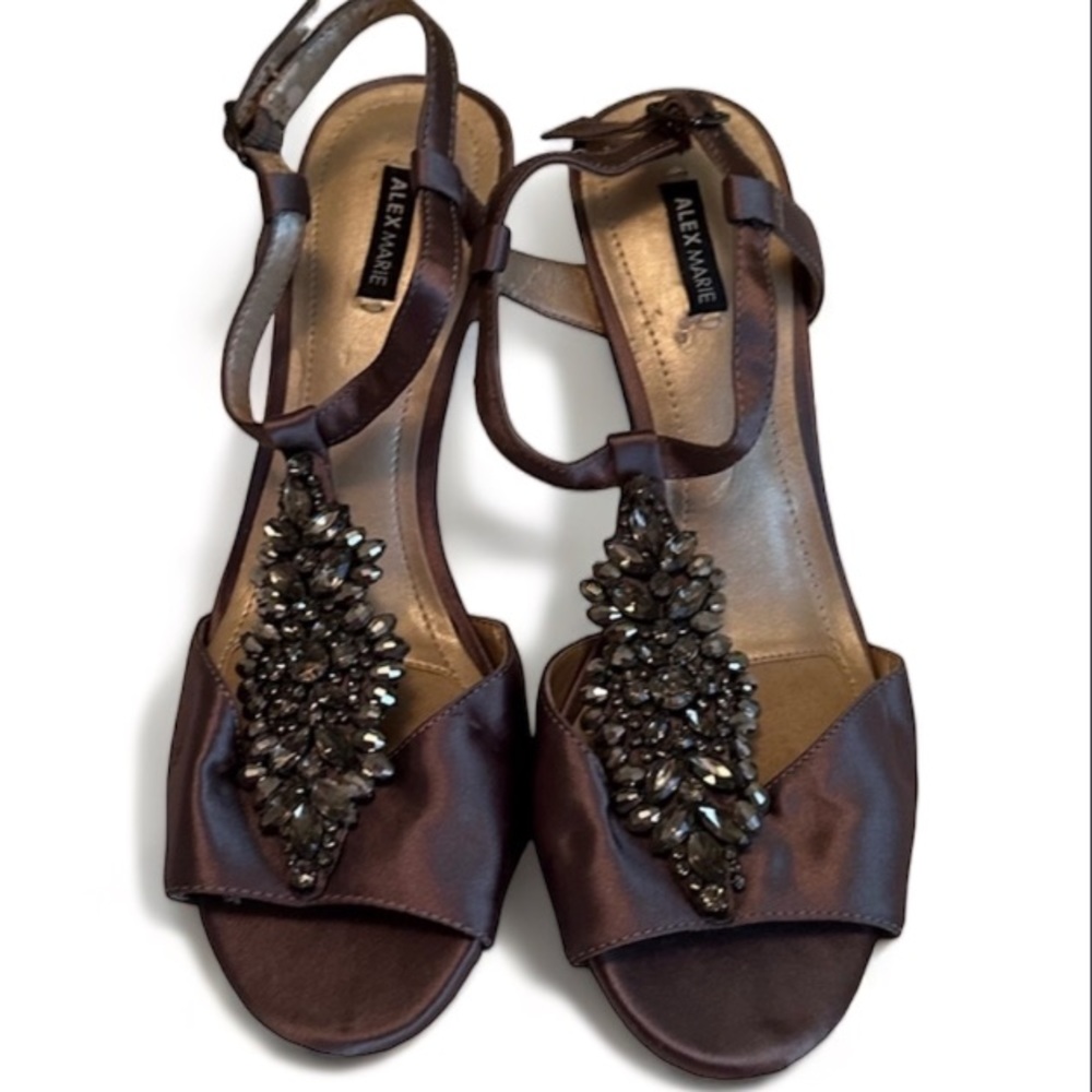 Alex Marie Layna Satin Jeweled Embellished Kitten Heel Ladies Size 8 1/2 EUC